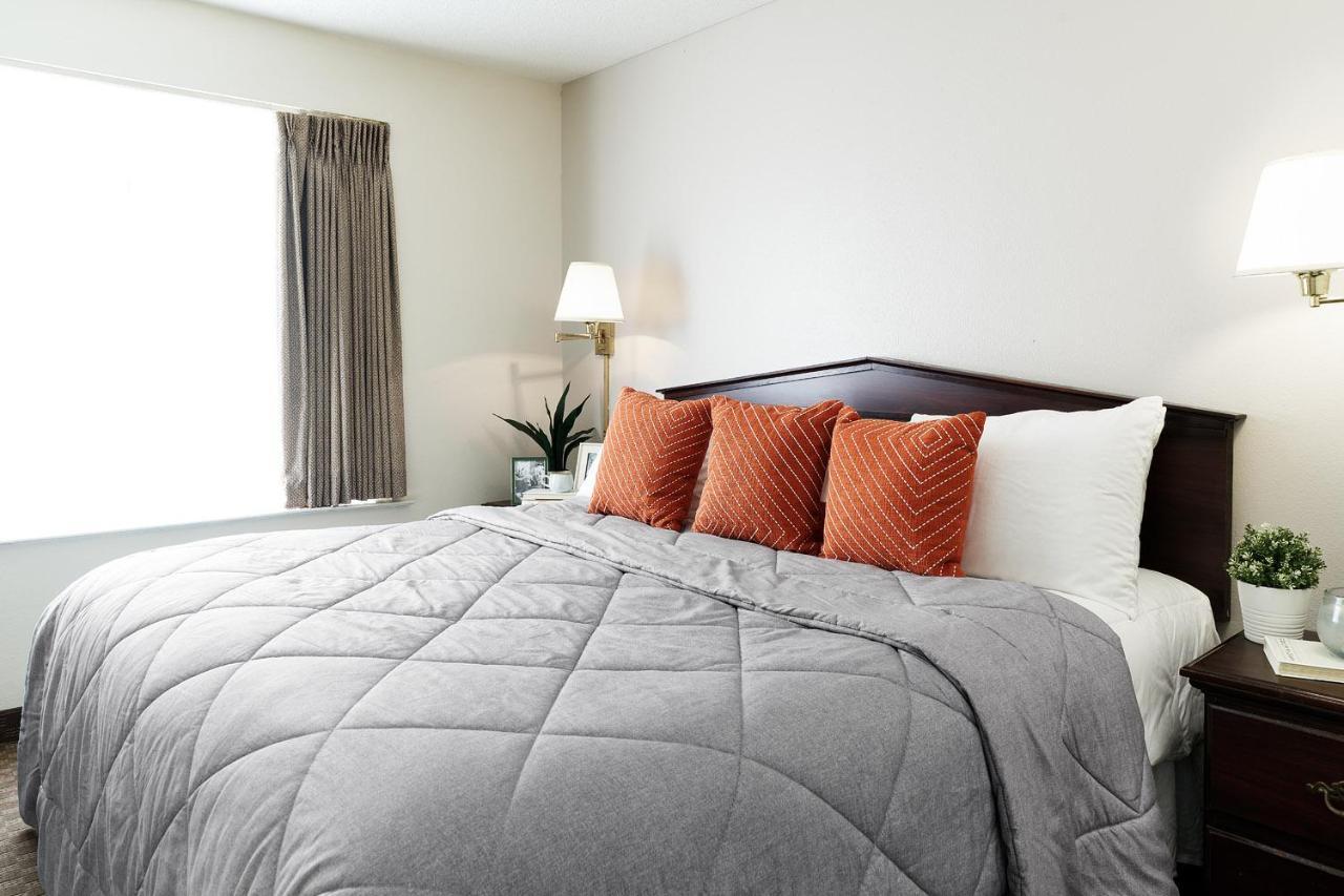 Intown Suites Extended Stay Houston Tx - Iah Airport Zewnętrze zdjęcie